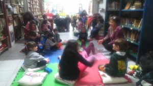 37323259_1773094596111131_5522566178666446848_n-300x169 Así pasaron las Vacaciones de Invierno en la biblio!