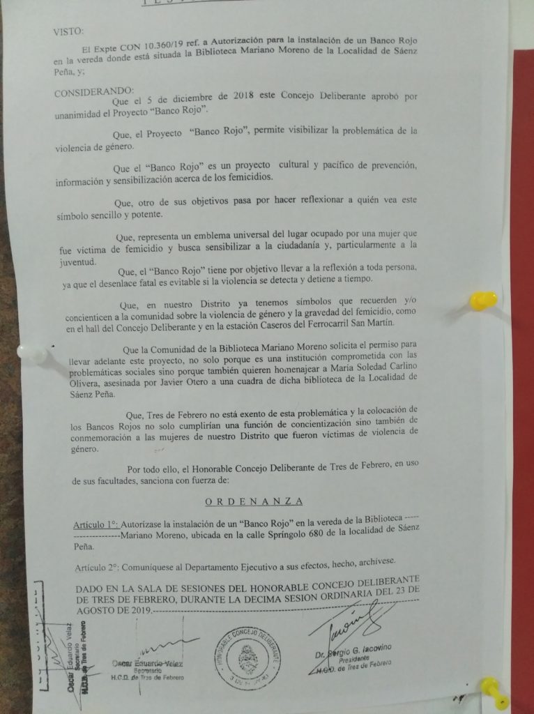 IMG_20191202_174931_1-766x1024 El Banco Rojo de La Moreno