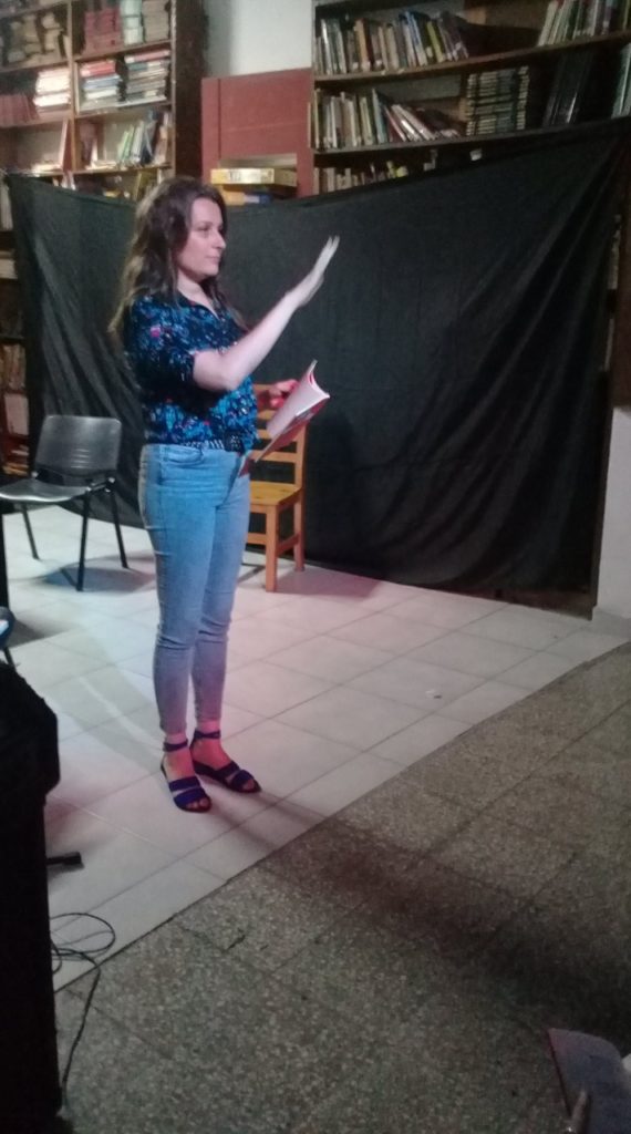 WhatsApp-Image-2020-02-27-at-21.47.06-570x1024 Fotos del Ciclo de poesia 2019